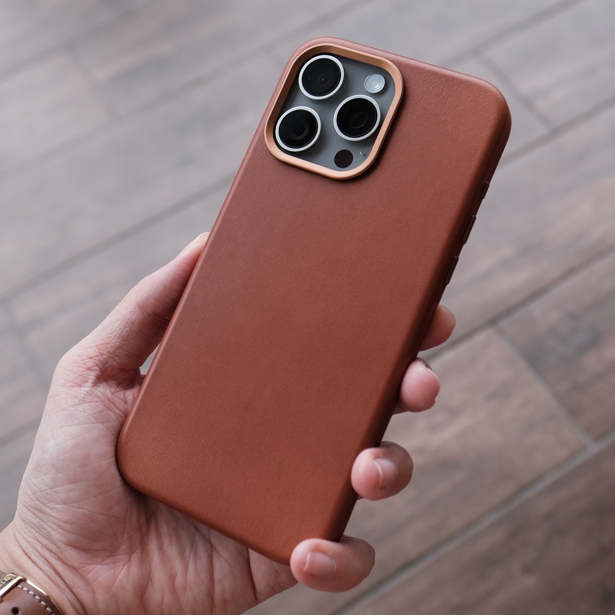Bare Skin Case for iPhone 15 Pro and 15 Pro Max - Full-Grain Leather Case with MagSafe for iPhone 15 Pro and 15 Pro Max - Saddle Brown - Patina - New