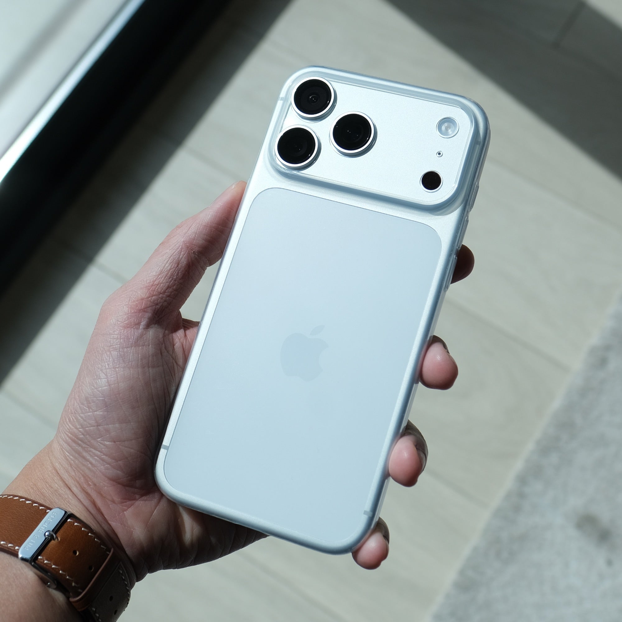 Bare Naked - for iPhone 17 Pro