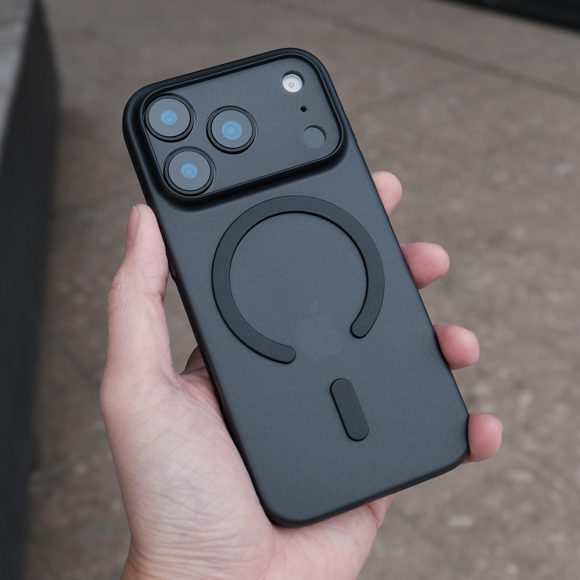 BONAVENTURA iPhone 17Pro maxケース 上質なレザーのスマホ（iPhone 17 Pro Max）ケース – イタリア(ミラノ