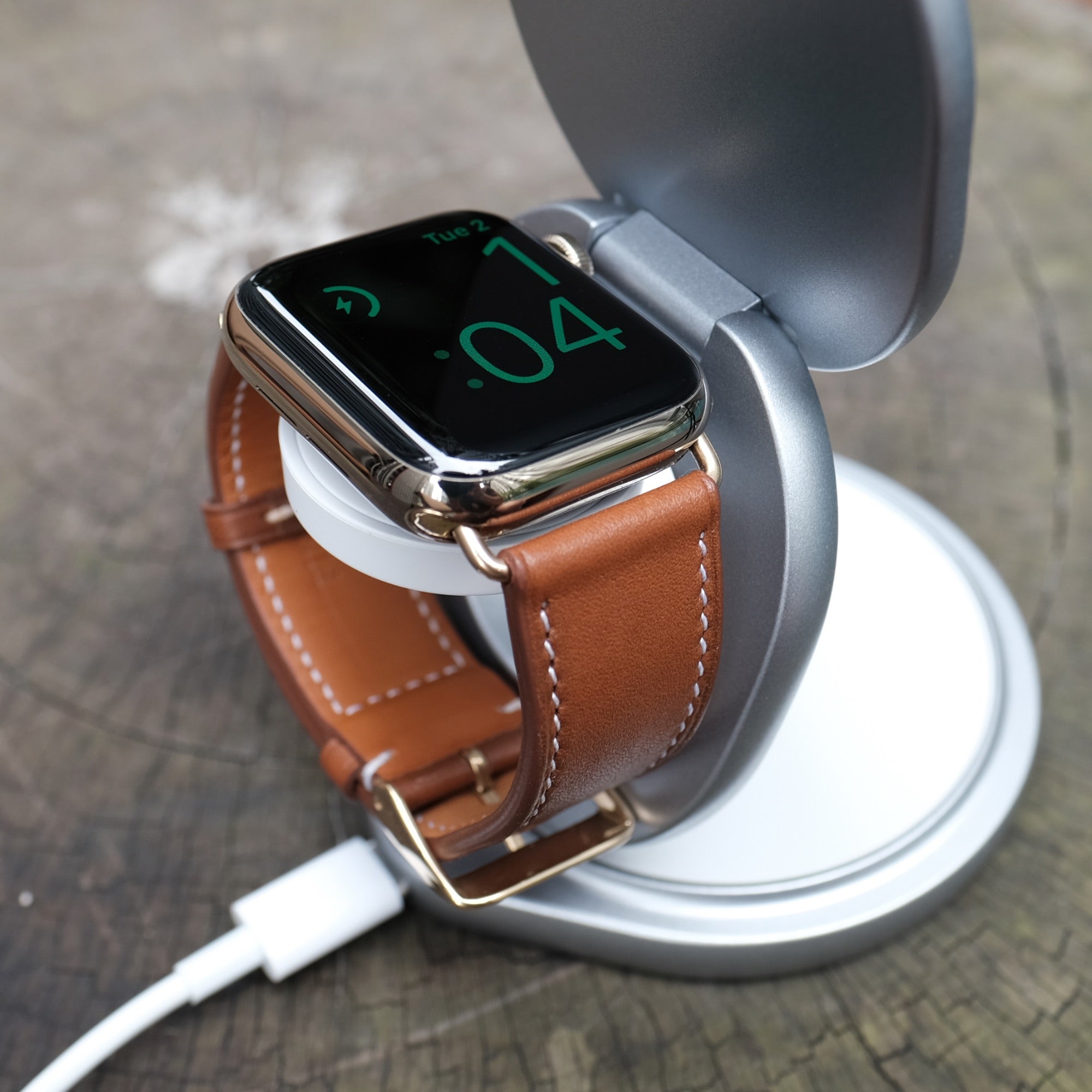 The Nexus 3-in-1 Wireless Charger - Charging Apple Watch