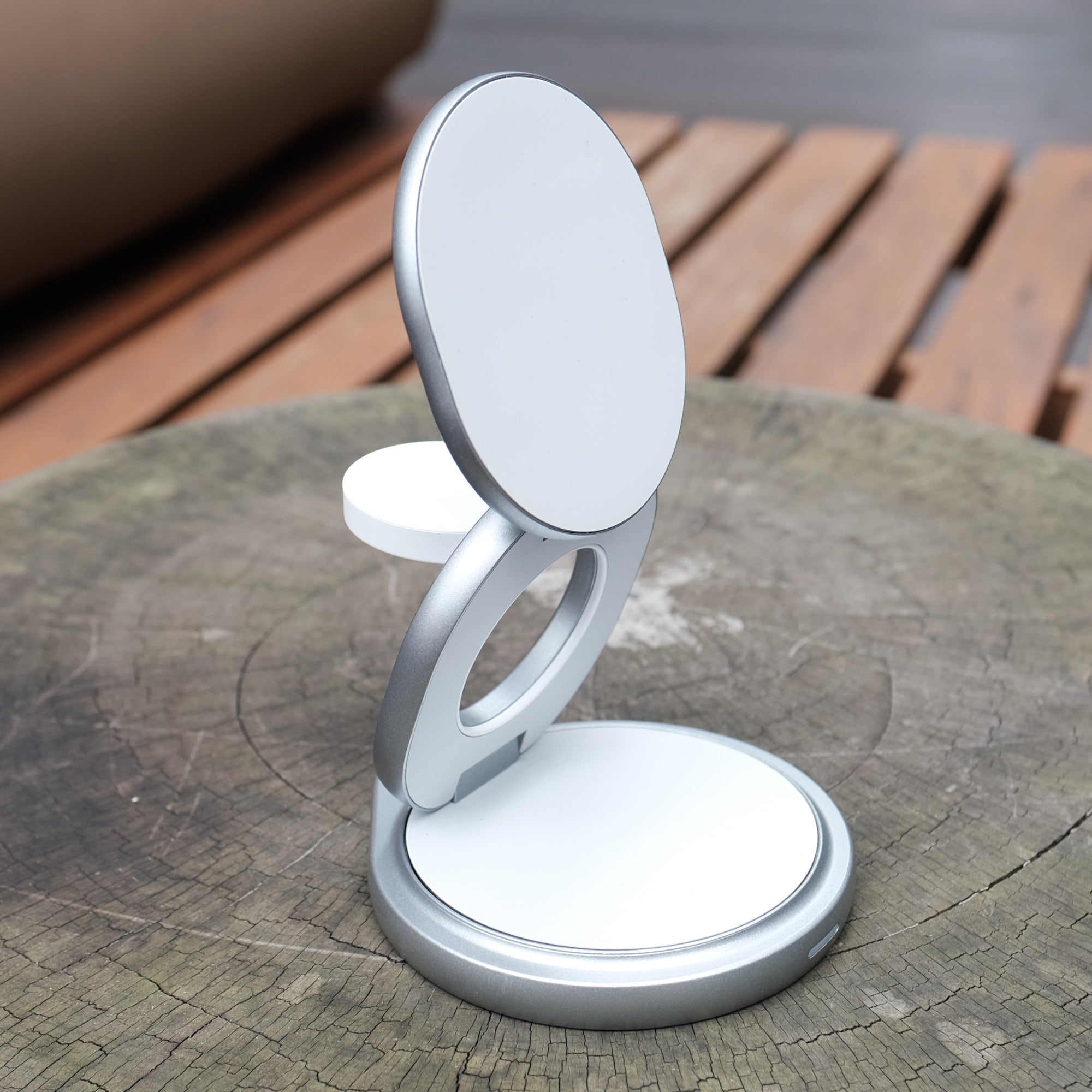 The Nexus 3-in-1 Wireless Charger